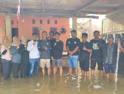 Saat Banjir Merendam Harapan Warga, Karang Taruna Karangharja Datang Membawa Kepedulian