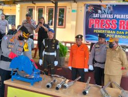 (Pemusnahan Knalpot Brong)