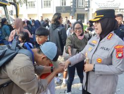 Kapolres Metro Bekasi Resmi Lepas Program Mudik Gratis, 3 Bus Bawa 150 Pemudik Pulang Kampung